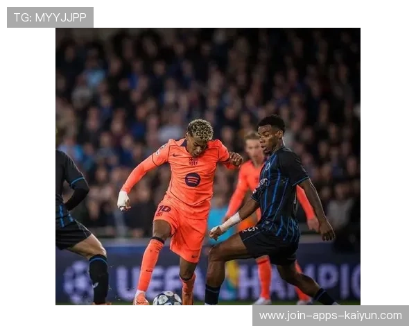 巴塞罗那中路穿插持续牵扯防守