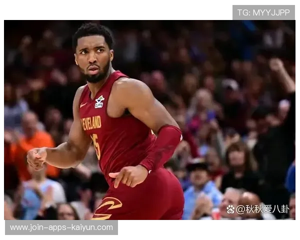 米切尔外线急停稳稳命中，骑士保持领先