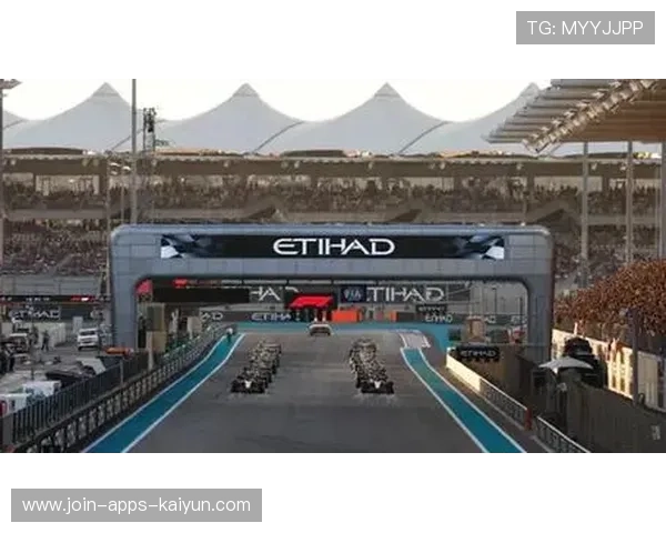 F1赛道惊心动魄:冠军争夺进入白热化 F1赛道惊心动魄:冠军争夺进入白热化