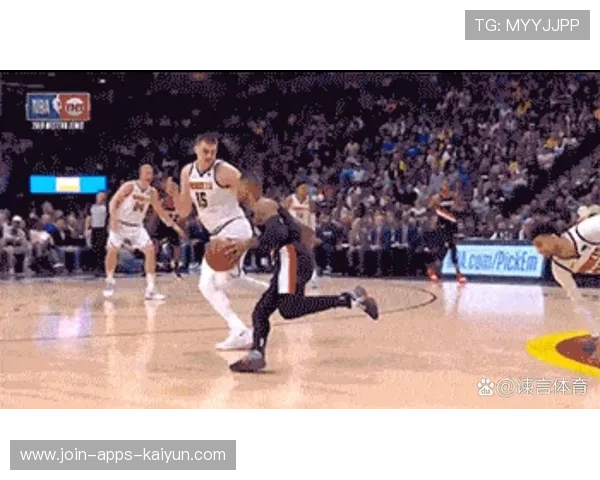 利拉德关键远投,密尔沃基绝地反击成功